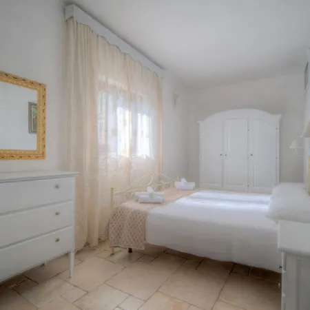Holiday home Trullo Paan
