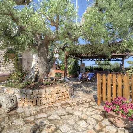 Trullo Paan * Ostuni
