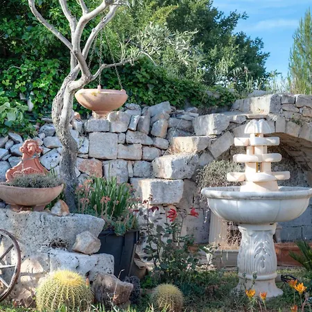 Vakantiehuis Trullo Paan *
